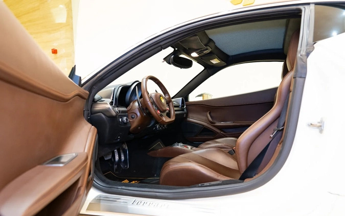 Ferrari 458 Italia cena 148000 przebieg: 19000, rok produkcji 2012 z Kraków małe 137